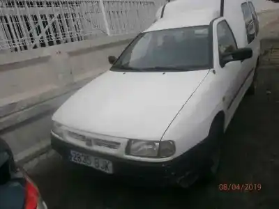Veículo de Sucata SEAT INCA (6K9) 1.9 SDI CLX Familiar do ano 2001 alimentado AYQ