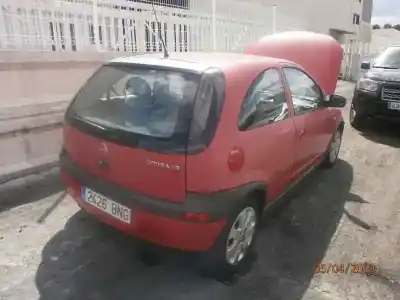 Sloopvoertuig opel corsa c 1.8 16v van het jaar 2002 aangedreven z18xe