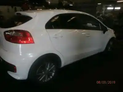 Veículo de Sucata kia rio drive do ano 2016 alimentado g4la