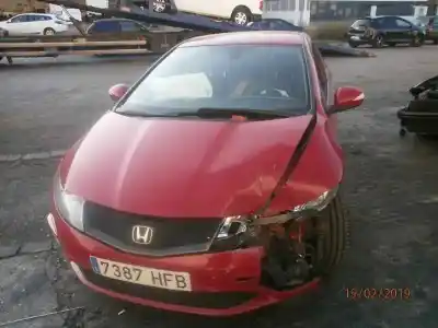 Здавання транспортного засобу HONDA CIVIC BERLINA (FN) 2.2 Type S року 2011 потужний N22A2