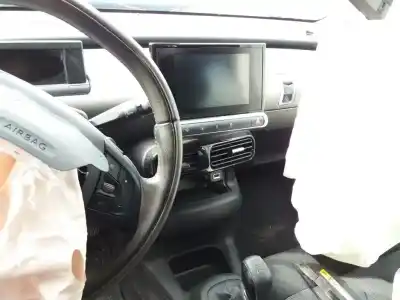 Здавання транспортного засобу citroen c4 cactus 1.2 thp 110 року 2015 потужний hn01