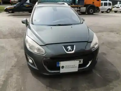 Veículo de Sucata PEUGEOT 308 SW 1.6 HDi FAP do ano 2011 alimentado 9H05