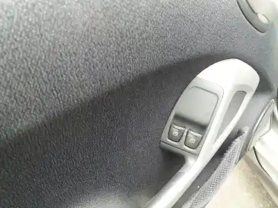 Veículo de Sucata smart coupe micro hybrid drive (45kw) (451.334) do ano 2013 alimentado 132910