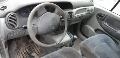 Veicolo di demolizione renault scénic i monospace (ja0/1_, fa0_) 1.9 dti (ja1u) dell'anno 2001 alimentato f9q