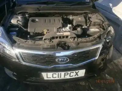 Veículo de Sucata kia cee´´d emotion do ano 2011 alimentado d4fb