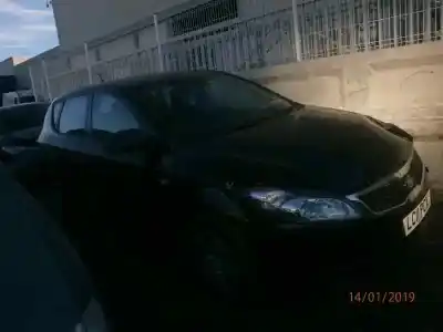 Veículo de Sucata kia cee´´d emotion do ano 2011 alimentado d4fb