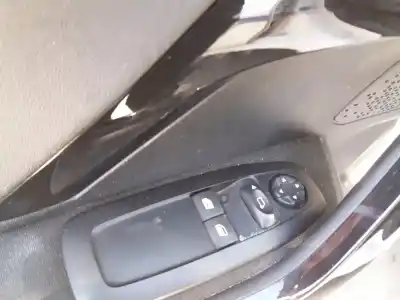 Veículo de Sucata peugeot 208 1.6 blue-hdi fap do ano 2019 alimentado yh01