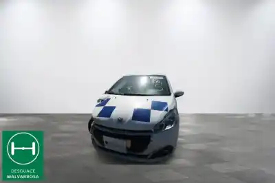 Veículo de Sucata peugeot 208 1.6 blue-hdi fap do ano 2019 alimentado yh01