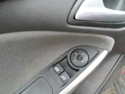 Scrapping Vehicle ford focus lim. (cb8) 1.0 ecoboost cat of the year 2012 powered m2da