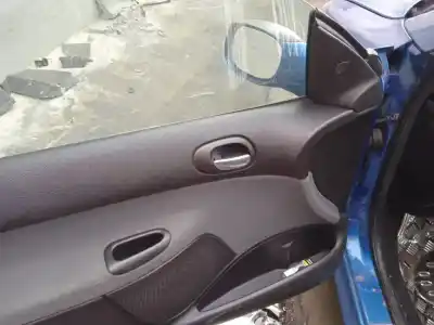 Vehicul casat peugeot 206 cc (2d) 2.0 s16 al anului 2002 alimentat rfn