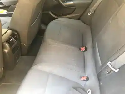 Véhicule à la ferraille opel insignia berlina edition de l'année 2010 alimenté a20dth