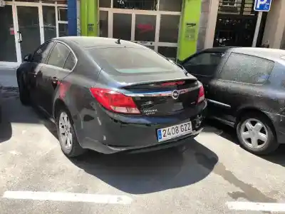 Véhicule à la ferraille opel insignia berlina edition de l'année 2010 alimenté a20dth