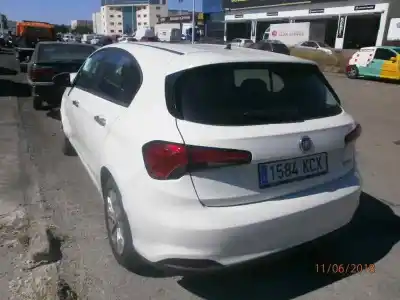 Veicolo di demolizione fiat tipo sedán (356_, 357_) 1.4 (356sxa1b) dell'anno 2017 alimentato 843a1000