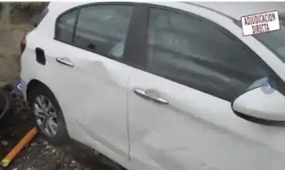 Veicolo di demolizione fiat tipo sedán (356_, 357_) 1.4 (356sxa1b) dell'anno 2017 alimentato 843a1000