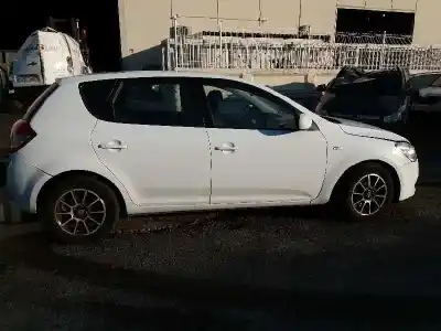 Scrapping Vehicle kia cee´´d 1.6 crdi cat of the year 2011 powered d4fb