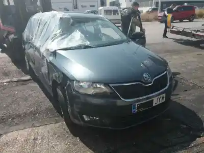 Veículo de Sucata skoda spaceback (5h) 1.6 tdi dpf do ano 2017 alimentado cxm Veículo de Sucata skoda spaceback (5h) 1.6 tdi dpf do ano 2017 alimentado cxm