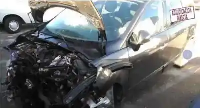 Veículo de Sucata renault scenic iii grand dynamique do ano 2009 alimentado f9q872