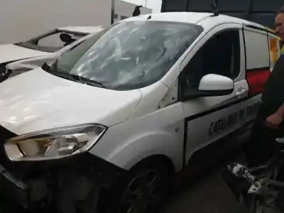 Vehículo de desguace FORD TRANSIT COURIER 1.5 TDCi CAT del año 2016 con motor UGCB