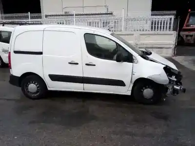 Véhicule à la ferraille peugeot partner tepee 1.6 hdi / bluehdi 75 de l'année 2010 alimenté 9ht