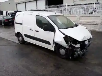 Véhicule à la ferraille peugeot partner tepee 1.6 hdi / bluehdi 75 de l'année 2010 alimenté 9ht