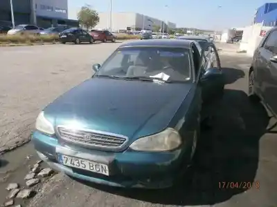 Veicolo di demolizione KIA CLARUS 1.8 CAT dell'anno 2001 alimentato T8