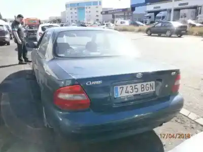 Veicolo di demolizione kia clarus 1.8 cat dell'anno 2001 alimentato t8