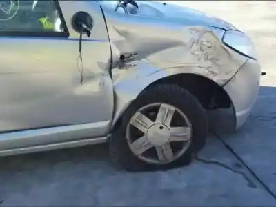 Sloopvoertuig dacia sandero 1.6 cat van het jaar 2009 aangedreven k7m710