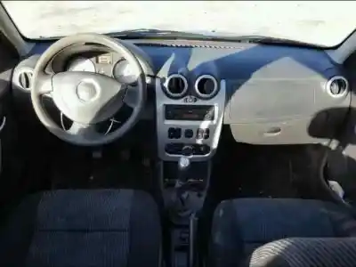 Sloopvoertuig dacia sandero 1.6 cat van het jaar 2009 aangedreven k7m710