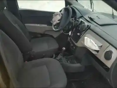 Здавання транспортного засобу dacia lodgy 1.6 cat (bivalent. gasolina / gpl) року 2015 потужний k7m828