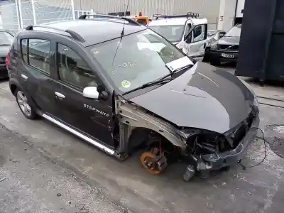 Veicolo di demolizione dacia                                              sandero                                                                                                                                                                                                                                                    stepway                                                                                                                                                                                                                                                    dell'anno 2012 alimentato k9k892