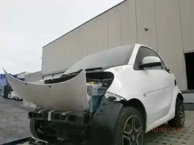 Scrapping Vehicle SMART FORTWO COUPE Basis (52kW) (453.342) of the year 2015 powered H4D