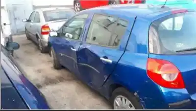 Veículo de Sucata renault clio iii style do ano 2009 alimentado d4fd740