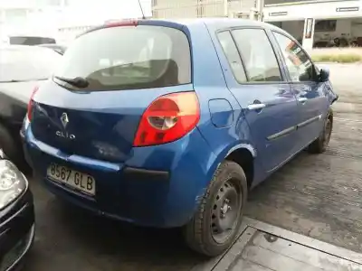 Veículo de Sucata renault clio iii style do ano 2009 alimentado d4fd740