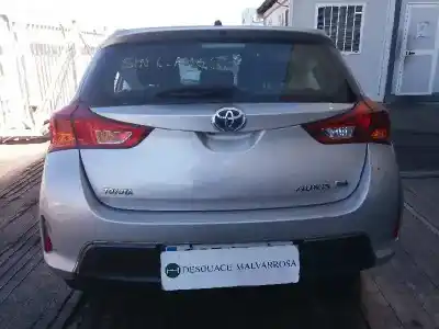Veículo de Sucata toyota auris 1.8 16v (híbrido) do ano 2015 alimentado 2zr