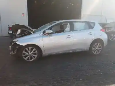 Veículo de Sucata toyota auris 1.8 16v (híbrido) do ano 2015 alimentado 2zr