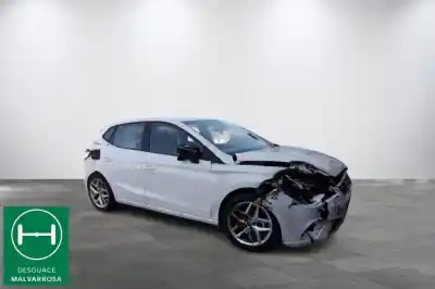 Veicolo di demolizione seat ibiza (kj1) fr dell'anno 2019 alimentato dkrf