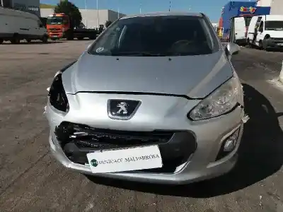 Vehículo de desguace PEUGEOT 308 1.6 16V HDi FAP del año 2011 con motor 9H06