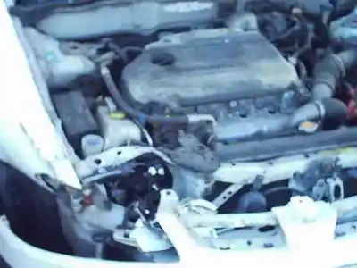 Veículo de Sucata nissan almera (n16/e) comfort do ano 2001 alimentado yd22