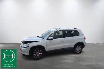 Veículo de Sucata volkswagen tiguan (5n2) 2.0 tdi do ano 2011 alimentado cffb