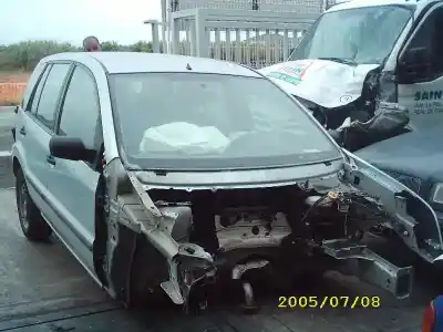 Veículo de Sucata ford fusion (cbk) newport do ano 2003 alimentado f6ja