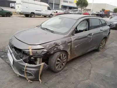 Sloopvoertuig fiat tipo ii (357) fam 1.6 jtdm 16v van het jaar 2016 aangedreven 