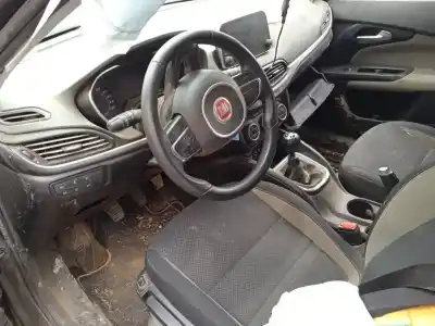 Sloopvoertuig fiat tipo ii (357) fam 1.6 jtdm 16v van het jaar 2016 aangedreven 