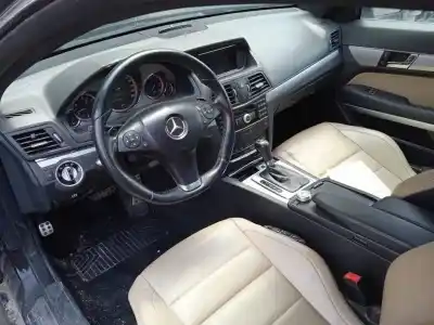 Здавання транспортного засобу mercedes-benz clase clk (w207) coupe 2.1 cdi cat року 2010 потужний om651911