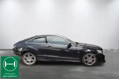 Здавання транспортного засобу mercedes-benz clase clk (w207) coupe 2.1 cdi cat року 2010 потужний om651911