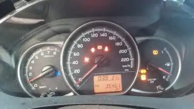 Veículo de Sucata toyota yaris (_p13_) 1.3 (nsp130_) do ano 2016 alimentado 1nr