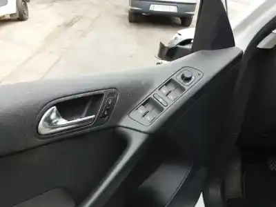 Sloopvoertuig volkswagen tiguan (5n1) 2.0 tdi van het jaar 2011 aangedreven cffb