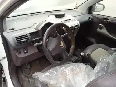 Veicolo di demolizione toyota iq 1.0 cat dell'anno 2009 alimentato 1krfe