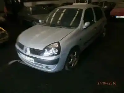 Здавання транспортного засобу renault clio ii fase ii (b/cb0) authentique року 2002 потужний k9ka7