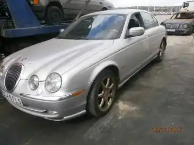 Sloopvoertuig jaguar                                             s-type                                                                                                                                                                                                                                                     4.0 v8 32v cat                                                                                                                                                                                                                                             van het jaar 2007 aangedreven 