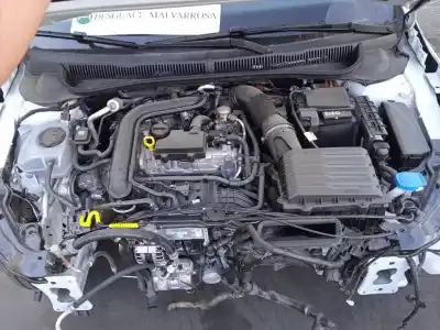 Veicolo di demolizione volkswagen polo 1.0 tsi dell'anno 2021 alimentato dlac